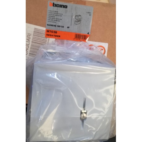 Bticino - Coppia di calotte M7036