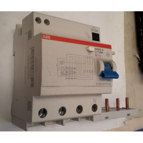 ABB - Blocco differenziale DDA204 B 0,03A