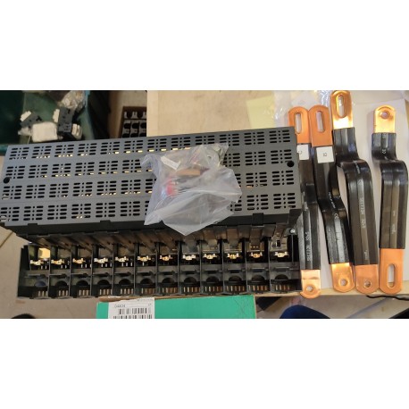 SCHNEIDER - RIPARTITORE POLYPACT FISSO/DIR4P + COLLEGAMENTO