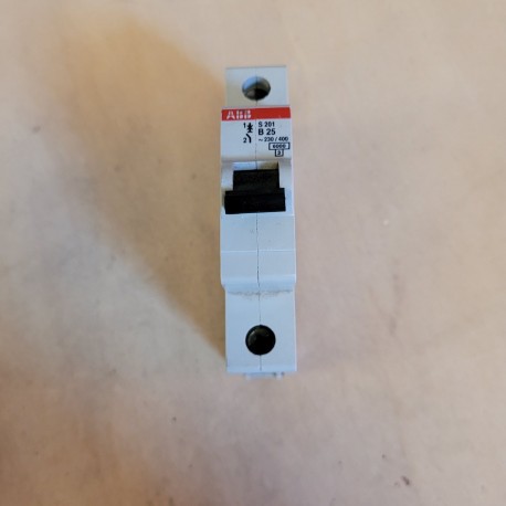 ABB - S201-B25 -- 2CDS251001R0255 - INTERRUTTORE SEZIONATORE