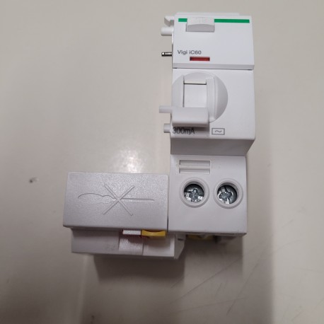 SCHNEIDER - VIGI IC60 300MA - INTERRUTTORE VIGI IC60 300MA